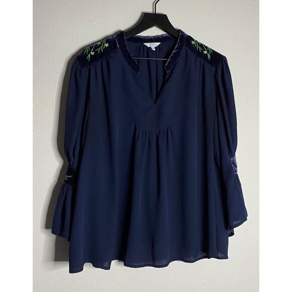 Crown & Ivy Navy Chiffon Velvet Flounce Top Size XL - Picture 2 of 13